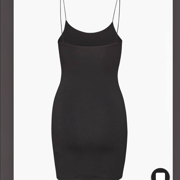 Wilfred - Tiny Dress - Picture 2 of 6